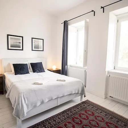 Manor House Inn, Csopak