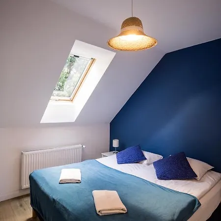 Manor House Inn, Nocleg ze śniadaniem 3*