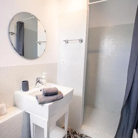 Manor Apartments,