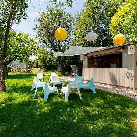 Manor Apartments,