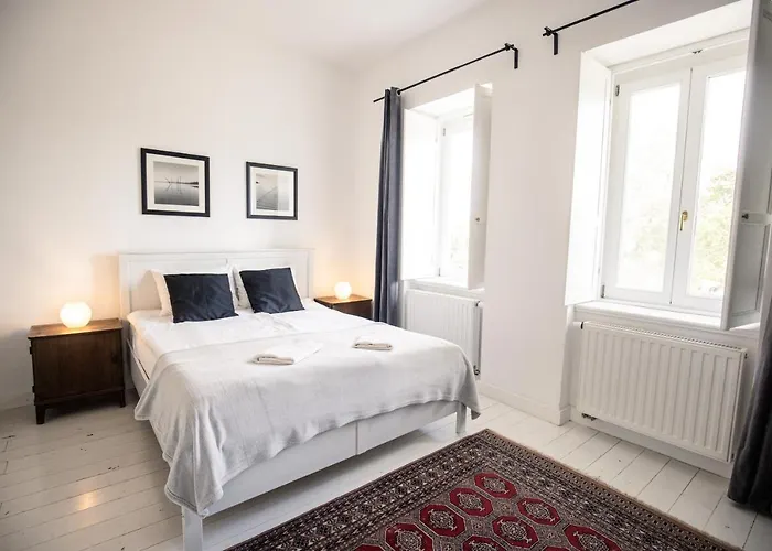 Manor House Inn, Csopak