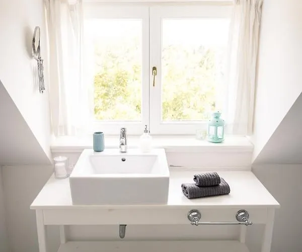 Couette-café Manor House Inn, 3*