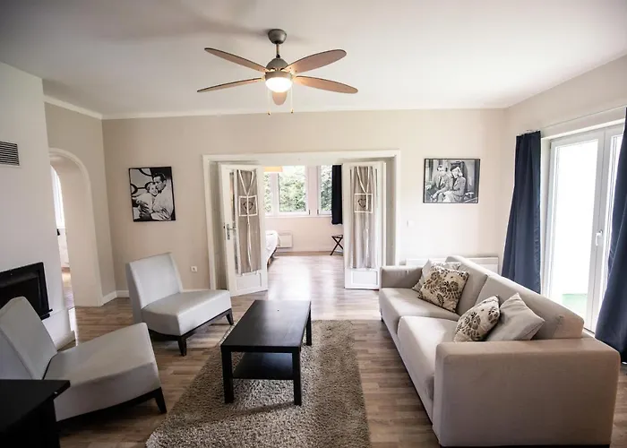 Couette-café Manor House Inn, 3*